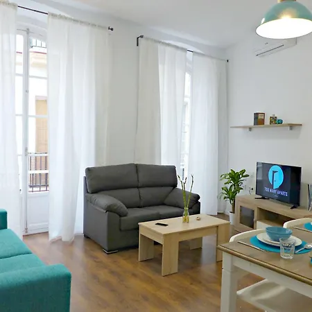 Too Many Aparts Кадіс